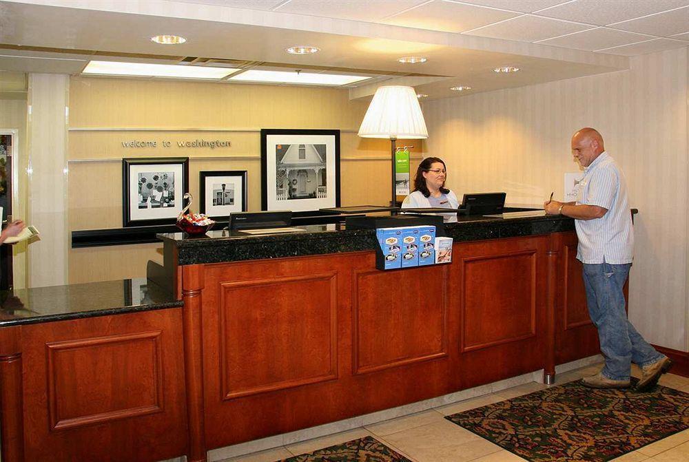 Hampton Inn Washington Interior photo